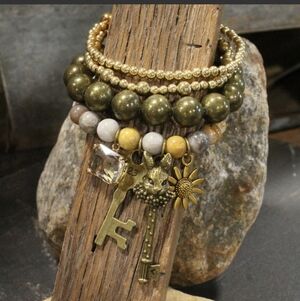 NEW - 1 LEFT - The Hasty Hare Charm'd Bracelet Set Vintage Brass Key Charm